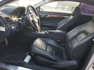 2013 Mercedes-Benz E 350 with VIN WDDKJ5KB8DF221064, listed as a Copart auction lot 50376125 with 135,503 mi miles and Salvage title. Bid and sale history available at DreamBid. Image 7.