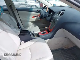 2008 Lexus ES 330 z VIN JTHBJ46G982258839, wystawiony jako IAAI lot #42355889 z przebiegiem Nie podano mil oraz . Historia ofert i sprzedaży dostępna na DreamBid. Obrazek 5.