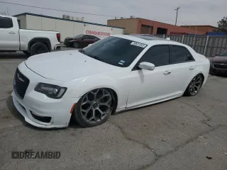 2018 Chrysler 300 S with VIN 2C3CCABG2JH266464, listed as a Copart auction lot 50621045 with 94,761 mi miles and Salvage Title. Bid and sale history available at DreamBid. Image 1.