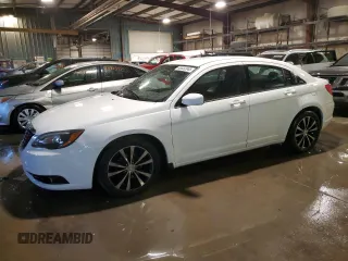 2011 Chrysler 200 S with VIN 1C3BC8FG8BN596875, listed as a Copart auction lot 46552845 with 137,387 mi miles and Salvage Title. Bid and sale history available at carsss.com. Image 1.