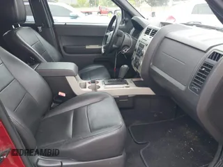 2011 Ford Escape XLT с VIN 1FMCU9D73BKC07742, выставлен на аукционе IAAI как лот 42101527 с пробегом 176 073 миль миль и . История ставок и продаж доступна на DreamBid. Изображение 5.
