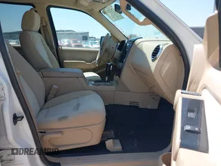 2007 Ford Explorer Sport Trac XLT z VIN 1FMEU31K17UA04200, wystawiony jako IAAI lot #42733514 z przebiegiem 180 899 mil mil oraz . Historia ofert i sprzedaży dostępna na DreamBid. Obrazek 5.