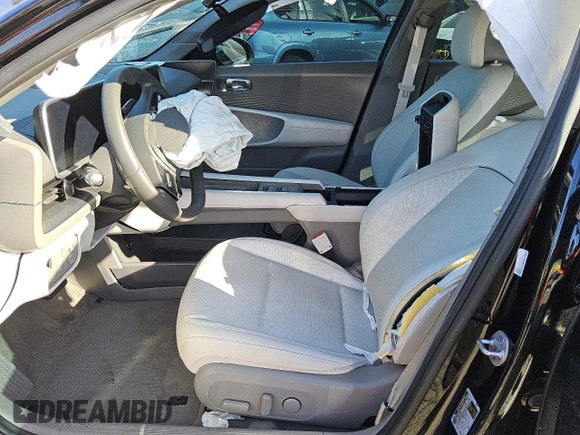 2023 Hyundai Ioniq 6 SEL z VIN KMHM34AA5PA046155, wystawiony jako Copart lot #46656865 z przebiegiem Nie podano mil oraz Czysty tytuł • Clean title. Historia ofert i sprzedaży dostępna na DreamBid. Obrazek 7.