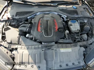 2016 Audi RS 7 Prestige z VIN WUAW2AFC4GN901965, wystawiony jako Copart lot #70838624 z przebiegiem Nie podano mil oraz Szkoda całkowita • Salvage title. Historia ofert i sprzedaży dostępna na DreamBid. Obrazek 11.