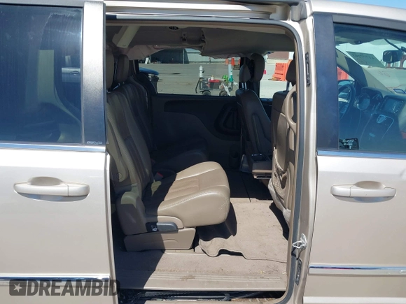 2012 Chrysler Town & Country Touring with VIN 2C4RC1BG7CR345261, listed as a IAAI auction lot 41777203 with 158,732 mi miles. Bid and sale history available at carsss.com. Image 8.