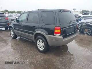 2002 Ford Escape XLT Choice с VIN 1FMYU03172KB55319, выставлен на аукционе IAAI как лот 42482300 с пробегом 209 074 миль миль и . История ставок и продаж доступна на DreamBid. Изображение 3.
