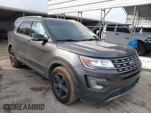 2017 Ford Explorer XLT z VIN 1FM5K7D84HGD53414, wystawiony jako IAAI lot #42083416 z przebiegiem 97 279 mil mil oraz . Historia ofert i sprzedaży dostępna na DreamBid. Obrazek 1.
