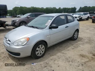 2009 Hyundai Accent GS z VIN KMHCM36C89U119615, wystawiony jako Copart lot #60686265 z przebiegiem 106 778 mil mil oraz Czysty tytuł • Clean title. Historia ofert i sprzedaży dostępna na DreamBid. Obrazek 1.