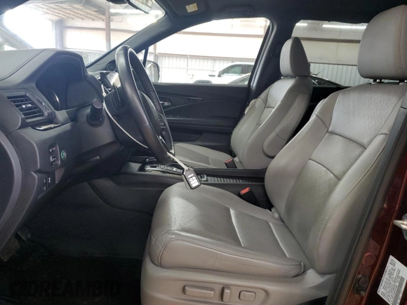 2020 Honda Passport Touring with VIN 5FNYF8H90LB018300, listed as a Copart auction lot 63437595 with 27,740 mi miles and Salvage title. Bid and sale history available at DreamBid. Image 7.