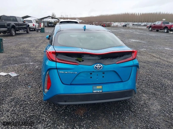 2017 Toyota Prius Prime Plus with VIN JTDKARFP7H3055716, listed as a IAAI auction lot 41596632 with NaN miles. Bid and sale history available at carsss.com. Image 16.