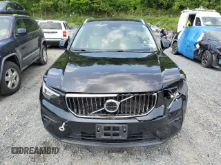 2023 Volvo XC40 Plus Bright Theme с VIN YV4L12UN0P2990297, выставлен на аукционе Copart как лот 58774155 с пробегом 24 189 миль миль и Списание • Salvage title. История ставок и продаж доступна на DreamBid. Изображение 5.