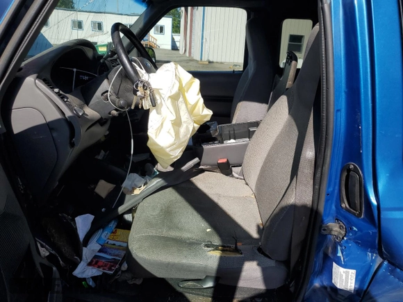 2002 Ford Ranger XLT Off-Road with VIN 1FTZR45U02PA35583, listed as a Copart auction lot 55477815 with 194,401 mi miles and Salvage title. Bid and sale history available at DreamBid. Image 7.