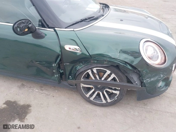 2019 MINI Hardtop 2 Door Cooper S with VIN WMWXP7C50K2A52200, listed as a IAAI auction lot 41807601 with 61,659 mi miles. Bid and sale history available at carsss.com. Image 6.