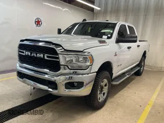 2019 Ram 2500 Tradesman with VIN 3C6UR5CL6KG598109, listed as a IAAI auction lot 42792700 with 167,668 mi miles and . Bid and sale history available at DreamBid. Image 31.