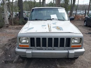 1998 Jeep Cherokee Limited with VIN 1J4FJ78S5WL247179, listed as a IAAI auction lot 41738363 with 233,402 mi miles. Bid and sale history available at carsss.com. Image 13.