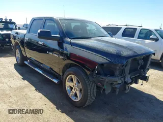 2012 Ram 1500 Big Horn z VIN 1C6RD6LT7CS183482, wystawiony jako IAAI lot #41458594 z przebiegiem 129 078 mil mil oraz . Historia ofert i sprzedaży dostępna na DreamBid. Obrazek 1.