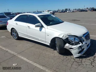 2011 Mercedes-Benz E-Class E 350 Luxury BlueTEC with VIN WDDHF2EB6BA505602, listed as a IAAI auction lot 41859128 with 114,146 mi miles. Bid and sale history available at carsss.com. Image 1.