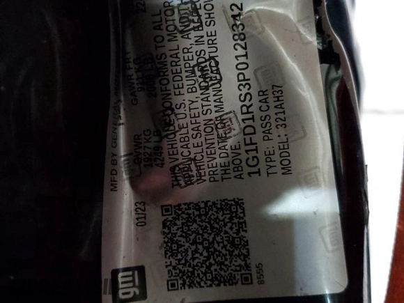 2023 Chevrolet Camaro 2LT z VIN 1G1FD1RS3P0128342, wystawiony jako Copart lot #82354134 z przebiegiem Nie podano mil oraz Nie do naprawy • Non repairable. Historia ofert i sprzedaży dostępna na DreamBid. Obrazek 12.