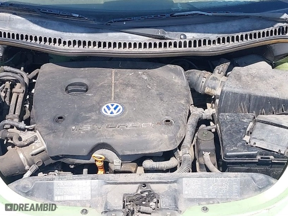 2000 Volkswagen New Beetle GLX with VIN 3VWDD21C9YM430092, listed as a IAAI auction lot 40222232 with 1 mi miles. Bid and sale history available at carsss.com. Image 10.