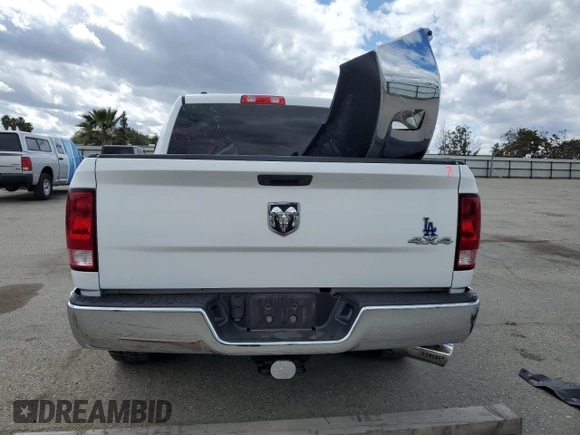 2019 Ram 1500 Tradesman z VIN 1C6RR7KM9KS725388, wystawiony jako Copart lot #51335185 z przebiegiem 39 924 mil mil oraz Szkoda całkowita • Salvage title. Historia ofert i sprzedaży dostępna na DreamBid. Obrazek 6.