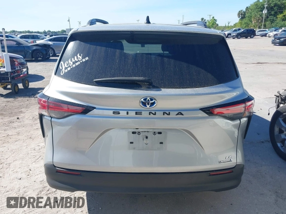 2021 Toyota Sienna LE with VIN 5TDBRKEC2MS021058, listed as a IAAI auction lot 41863947 with 73,608 mi miles. Bid and sale history available at carsss.com. Image 15.