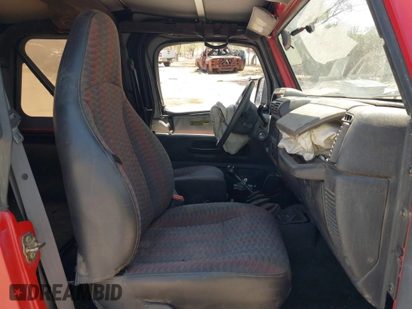 2000 Jeep Wrangler Sport with VIN 1J4FA49S0YP731544, listed as a IAAI auction lot 42570831 with Not provided miles and . Bid and sale history available at DreamBid. Image 5.