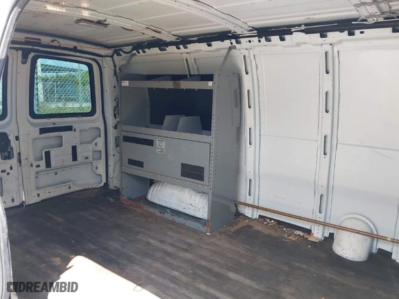 2014 Chevrolet Express Cargo Van with VIN 1GCSGAFX4E1143534, listed as a IAAI auction lot 41927628 with 255,670 mi miles. Bid and sale history available at carsss.com. Image 8.