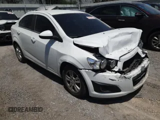 2012 Chevrolet Sonic LS z VIN 1G1JA5SH1C4193900, wystawiony jako Copart lot #59210175 z przebiegiem 92 235 mil mil oraz Szkoda całkowita • Salvage title. Historia ofert i sprzedaży dostępna na DreamBid. Obrazek 4.