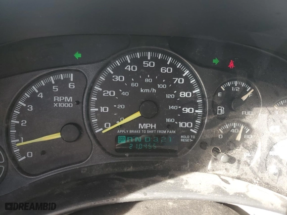 2000 Chevrolet Suburban LS with VIN 3GNEC16T0YG166344, listed as a Copart auction lot 46359325 with 210,455 mi miles and Clean Title. Bid and sale history available at carsss.com. Image 9.