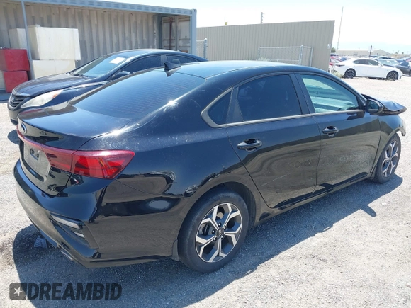 2021 Kia Forte LXS с VIN 3KPF24AD7ME341566, выставлен на аукционе IAAI как лот 42432261 с пробегом 29 039 миль миль и . История ставок и продаж доступна на DreamBid. Изображение 4.