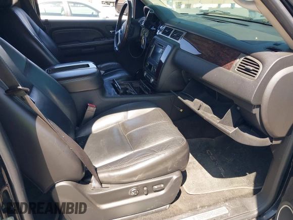 2007 GMC Yukon Denali с VIN 1GKFK63877J285149, выставлен на аукционе IAAI как лот 42418510 с пробегом 140 863 миль миль и . История ставок и продаж доступна на DreamBid. Изображение 5.
