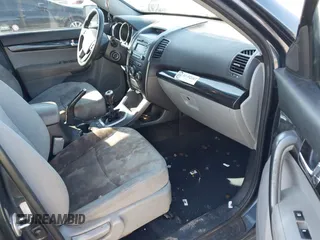2011 Kia Sorento LX with VIN 5XYKT3A1XBG158819, listed as a IAAI auction lot 41665390 with 120,570 mi miles. Bid and sale history available at carsss.com. Image 5.