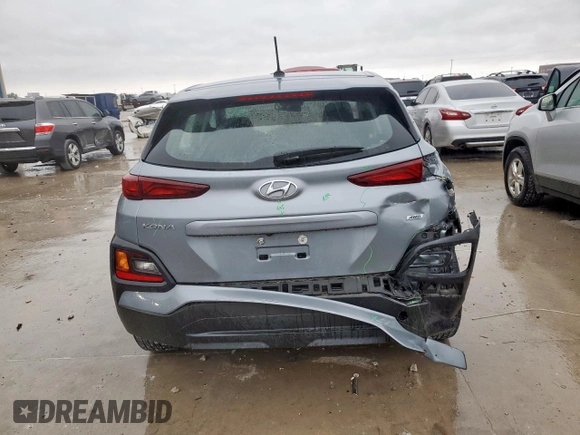 2021 Hyundai Kona SE z VIN KM8K1CAA1MU691161, wystawiony jako Copart lot #54169615 z przebiegiem 94 302 mil mil oraz Szkoda całkowita • Salvage title. Historia ofert i sprzedaży dostępna na DreamBid. Obrazek 6.