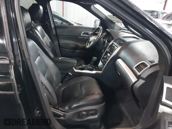 2011 Ford Explorer XLT z VIN 1FMHK7D85BGA91309, wystawiony jako IAAI lot #42322670 z przebiegiem 260 286 mil mil oraz . Historia ofert i sprzedaży dostępna na DreamBid. Obrazek 5.