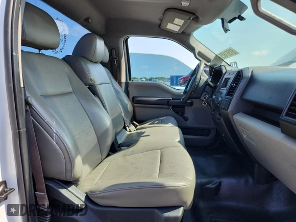 2016 Ford F-150 XL with VIN 1FTMF1C84GFC45611, listed as a Copart auction lot 61551625 with 127,010 mi miles and Salvage title. Bid and sale history available at DreamBid. Image 10.