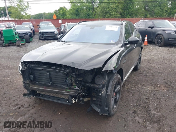 2017 Jaguar F-Pace S z VIN SADCM2BV9HA897075, wystawiony jako IAAI lot #42329944 z przebiegiem 92 259 mil mil oraz . Historia ofert i sprzedaży dostępna na DreamBid. Obrazek 6.