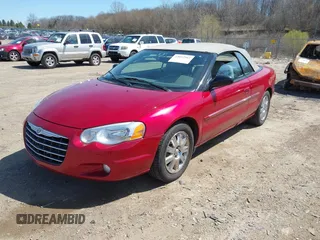 2005 Chrysler Sebring Limited with VIN 1C3EL65R75N664561, listed as a IAAI auction lot 42052562 with 121,333 mi miles and . Bid and sale history available at DreamBid. Image 2.