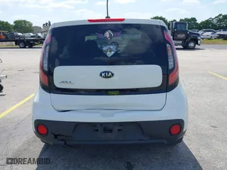 2018 Kia Soul with VIN KNDJN2A24J7892859, listed as a IAAI auction lot 42115097 with 121,427 mi miles. Bid and sale history available at carsss.com. Image 16.