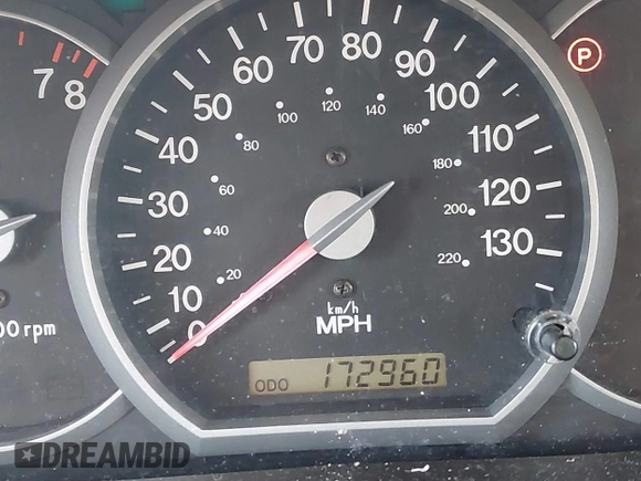 2005 Kia Sedona LX with VIN KNDUP132356708456, listed as a IAAI auction lot 41220936 with 172,960 mi miles. Bid and sale history available at carsss.com. Image 15.