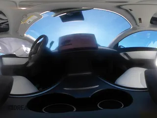 2021 Tesla Model Y Long Range with VIN 5YJYGDEE0MF228744, listed as a IAAI auction lot 41410731 with 32,371 mi miles. Bid and sale history available at carsss.com. Image 19.