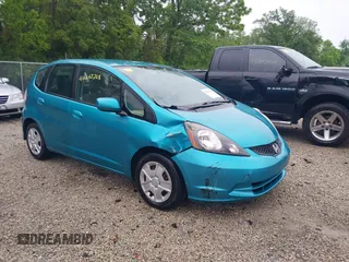 2012 Honda Fit с VIN JHMGE8H38CC003131, выставлен на аукционе IAAI как лот 42265728 с пробегом 214 716 миль миль и . История ставок и продаж доступна на DreamBid. Изображение 1.