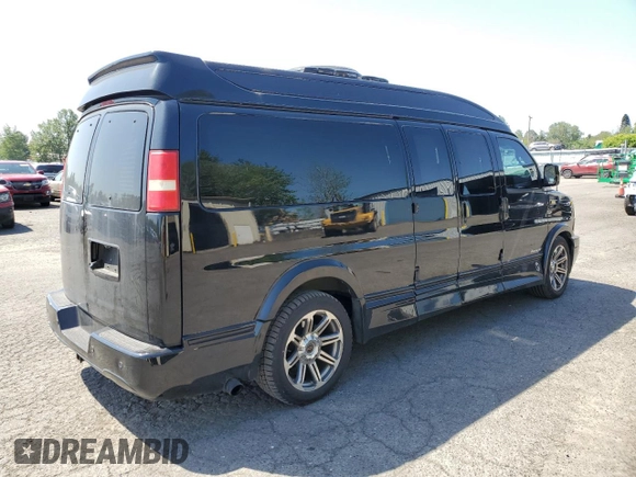 2018 Chevrolet Express Cargo Van with VIN 1GCWGBFG5J1242705, listed as a Copart auction lot 55627615 with 77,611 mi miles and Clean Title. Bid and sale history available at carsss.com. Image 3.
