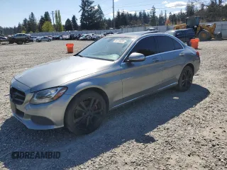 2015 Mercedes-Benz C 300 Luxury with VIN 55SWF4KB1FU022614, listed as a Copart auction lot 54110335 with 113,522 mi miles and Clean Title. Bid and sale history available at carsss.com. Image 1.