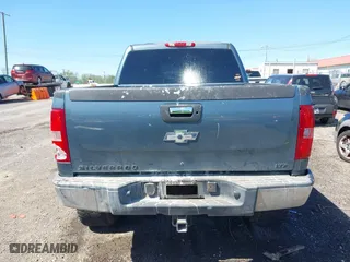 2007 Chevrolet Silverado 1500 LTZ with VIN 2GCEK13M071572981, listed as a IAAI auction lot 42054093 with 284,423 mi miles. Bid and sale history available at carsss.com. Image 16.
