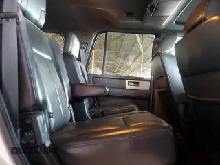 2010 Ford Expedition Limited z VIN 1FMJU2A50AEB71006, wystawiony jako Copart lot #59750275 z przebiegiem 225 600 mil mil oraz Czysty tytuł • Clean title. Historia ofert i sprzedaży dostępna na DreamBid. Obrazek 11.