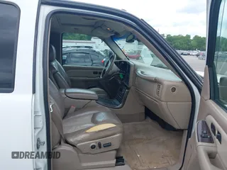 2005 GMC Yukon Denali z VIN 1GKEK63U55J259803, wystawiony jako IAAI lot #42126835 z przebiegiem 199 762 mil mil oraz . Historia ofert i sprzedaży dostępna na DreamBid. Obrazek 5.