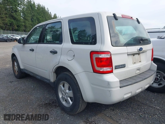 2010 Ford Escape XLS с VIN 1FMCU0C76AKB61657, выставлен на аукционе IAAI как лот 42489207 с пробегом 156 983 миль миль и . История ставок и продаж доступна на DreamBid. Изображение 3.