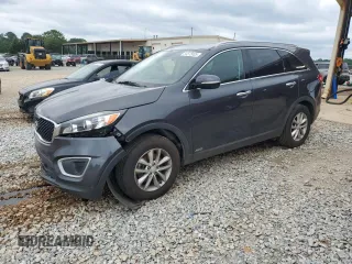 2017 Kia Sorento LX with VIN 5XYPGDA37HG298921, listed as a Copart auction lot 55575005 with 117,845 mi miles and Salvage title. Bid and sale history available at DreamBid. Image 1.
