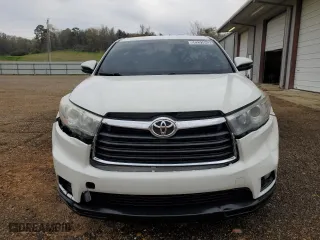 2016 Toyota Highlander LE Plus with VIN 5TDZKRFH6GS176626, listed as a Copart auction lot 50291045 with 119,801 mi miles and Clean Title. Bid and sale history available at carsss.com. Image 5.