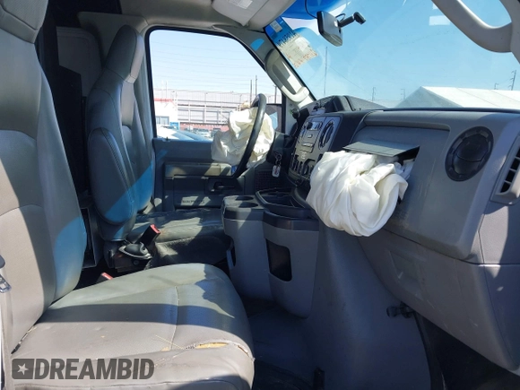 2011 Ford Econoline Cargo Commercial with VIN 1FTSE3EL6BDB29886, listed as a IAAI auction lot 41958479 with 211,787 mi miles. Bid and sale history available at carsss.com. Image 5.